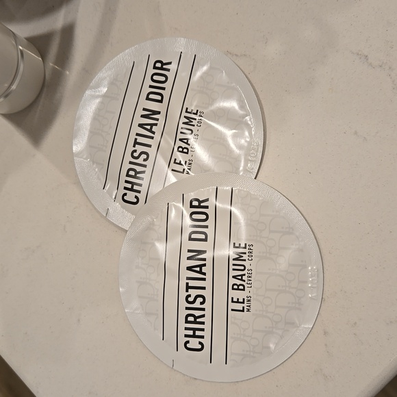 New in box Dior drawstring pouch bag & La Mousse off/on cleanser & Le Baume - Picture 2 of 8